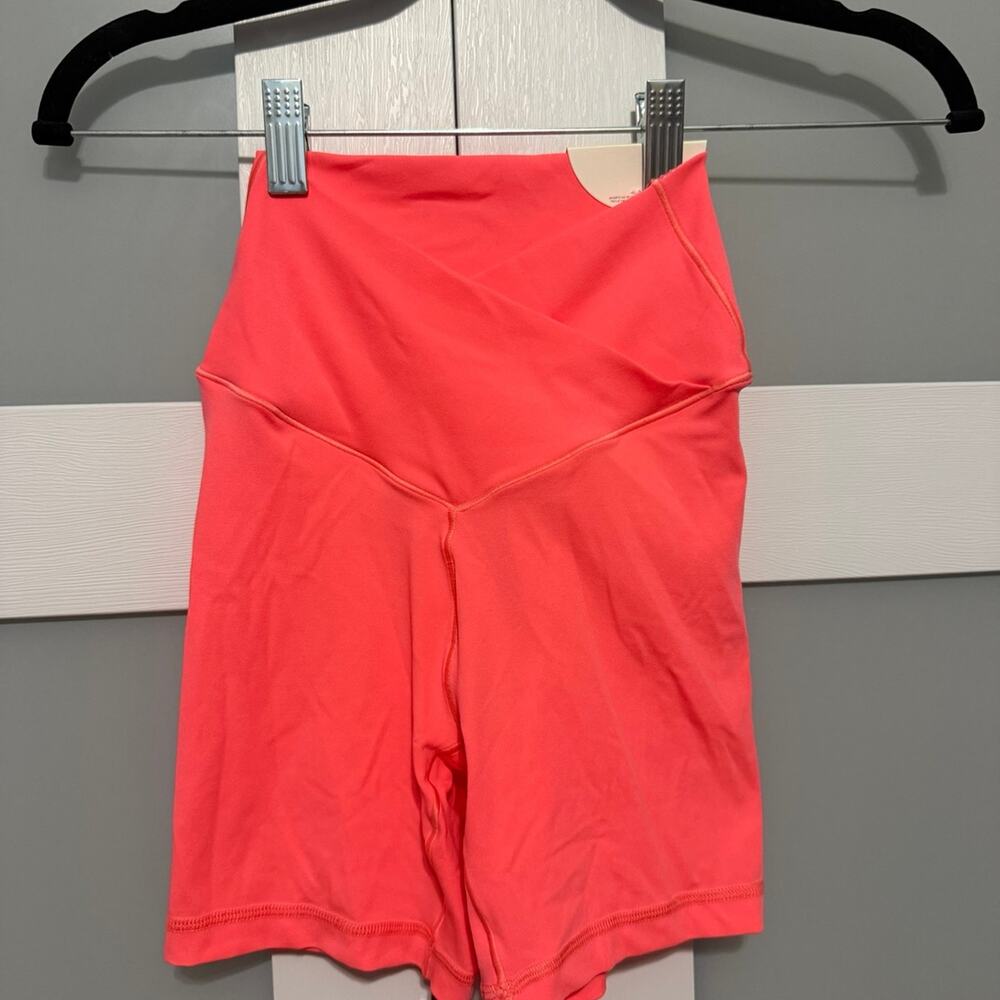 OFFLINE by Aerie Bike Shorts Womens S Coral High Rise Biker Shorts NWT
